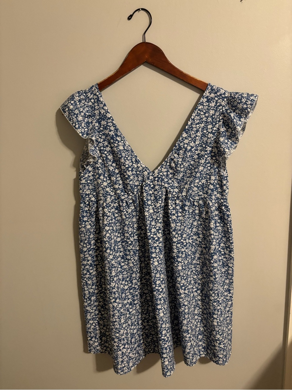 Amazon Blue and White Floral V-Neck Ruffle Sleeve Dress